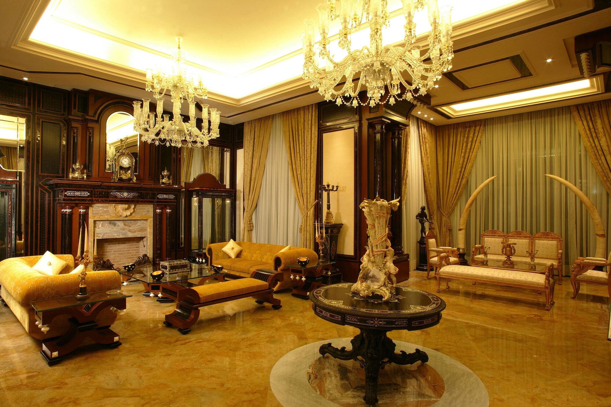 Grand Hills Hotel & Spa บรามมานา ภายนอก รูปภาพ